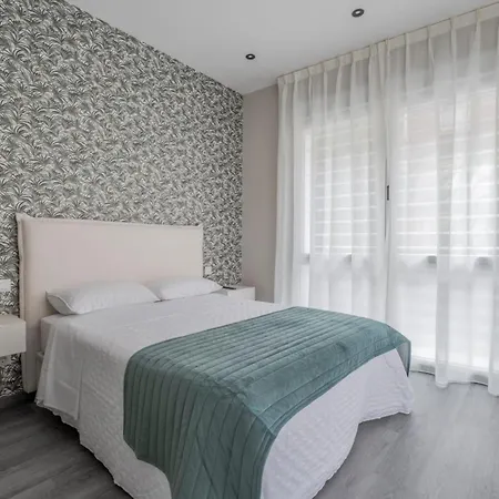 Madrid Modern Apartment Exterior photo